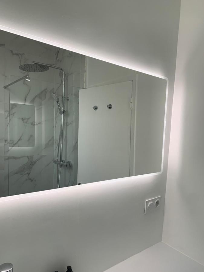 Appartement Charming Eiffel Tower Parijs