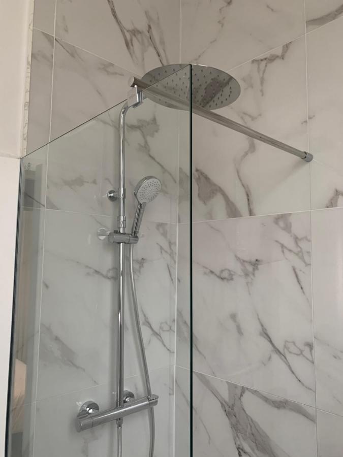 Appartement Charming Eiffel Tower Parijs